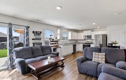 7443 Game Bird St, Corryton, TN 37721