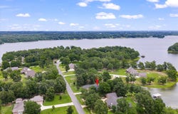 125 Fox Run Dr, Natchitoches, LA 71457
