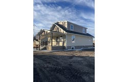 202 W 9th St, Goodland, KS 67735