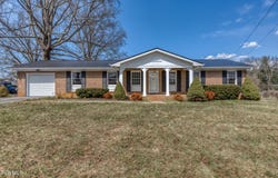 867 Northeast Wayne Avenue, Abingdon, VA 24210