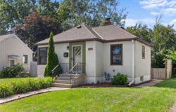 1564 Arlington Avenue E, Saint Paul, MN 55106