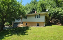 97 MAPLEWOOD Road, Berwick, PA 18603