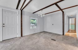 75 Edgewater Dr, Waterloo, SC 29384