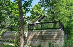 610 34th Avenue N, Minneapolis, MN 55412