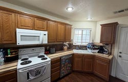 1013 S Wyoming Ave, Roswell, NM 88203