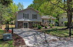 8876 Ashwood Drive, Riverdale, GA 30274