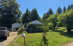 225 21ST AVE, Sweet Home, OR 97386