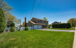 20 Bayview Road, Amityville, NY 11701