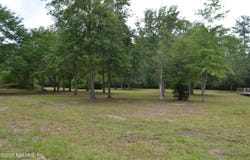 N YELLOW PINE Circle, Glen St. Mary, FL 32040