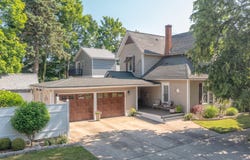 464 Kalamazoo Street, South Haven, MI 49090