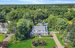 16 Laura Court, Mount Sinai, NY 11766