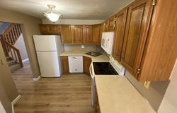 501 Ridgefield Cir, Clinton, MA 01510