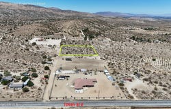 103rd St E, Pearblossom, CA 93553