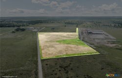762 Tx-304, Bastrop, TX 78602