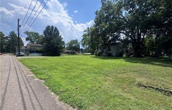 Charles Street, Marietta, OH 45750