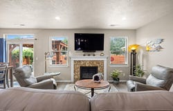 3124 SW Cascade Avenue, Redmond, OR 97756