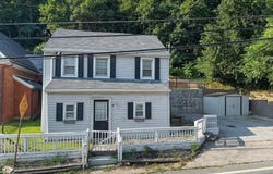 29 E MAIN STREET, RAILROAD, PA 17355
