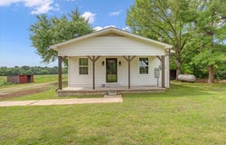 711 Farm Road 1510, Brookston, TX 75421