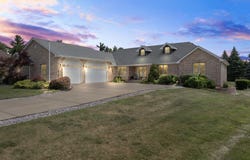 8905 Willow Lane, St. John, IN 46373