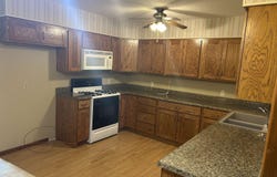 918 James, Vermillion, SD 57069-1012
