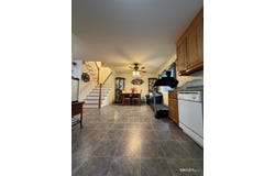 5 Thamesview Road, Norwich, CT 06360