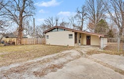 1015 E Tulsa Street, Siloam Springs, AR 72761
