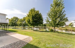 2520 E Turning Leaf Way, Fruitport, MI 49415