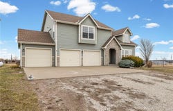 2090 N 900th Road, Eudora, KS 66025