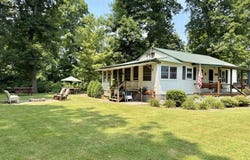 252 Roberts Way, New Paris, PA 15554