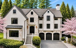 9 Earle Drive, Muttontown, NY 11791