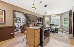 227 Eight Lots Rd, Sutton, MA 01590
