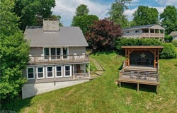 39 Pueblo Trail, Malvern, OH 44644