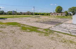 33rd Street SE, Mason City, IA 50401