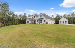 136 Ashwood Lane, Mendenhall, MS 39114
