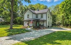 605 W Holt Street, Mebane, NC 27302