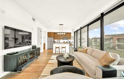 709 E Walnut Street, Pasadena, CA 91101