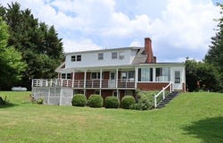 659 Comers Rock Rd, Elk Creek, VA 24326