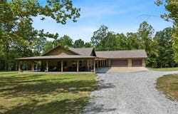14450 Fruitwood  RD, Gravette, AR 72736