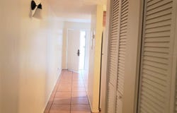 7100 WATERSIDE Drive, TAMPA, FL 33617