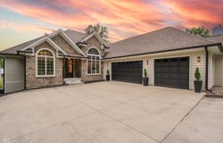 11911 W Grandview Drive, Columbus, IN 47201