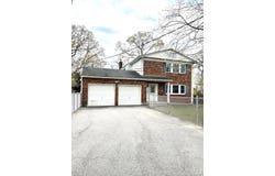66-68 Hawthorne, East Islip, NY 11730