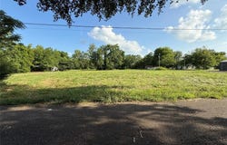 801 SE Avenue C, Idabel, OK 74745