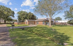 113 Bayberry Avenue, Broussard, LA 70518