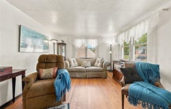 6727 W Barivista Dr, Penn Hills, PA 15147