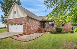 91 Mountain Crest  DR, Russellville, AR 72802