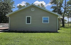 1086 N 100th Road, Baldwin City, KS 66006