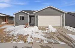 5520 COAL BANK DR, Rapid City, SD 57701