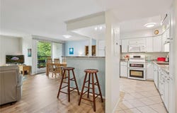 7200 York Avenue S, Edina, MN 55435