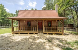 180 Lynn Lane, Big Sandy, TN 38221