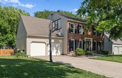 9327 Tomashaw Lane, Lenexa, KS 66219